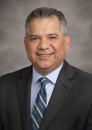 ildemaro gonzalez headshot Photo by Jack Kearse, Emory Health Sciences Photography 