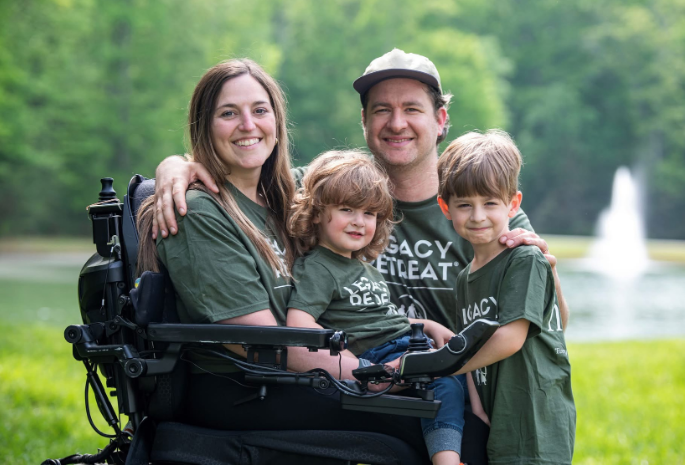 Melissa ALS patient joins her family for a photo