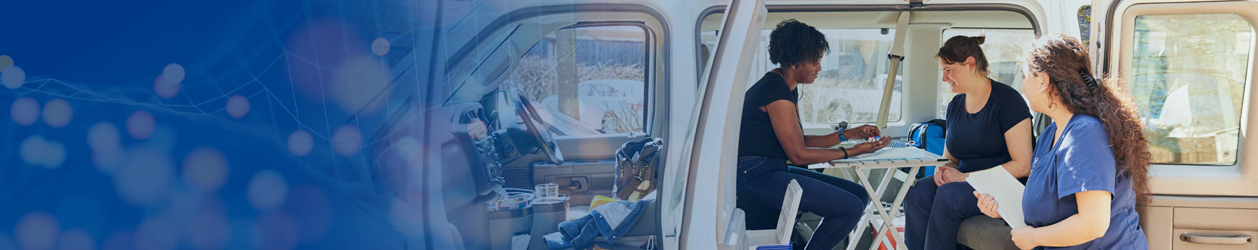 emory healthcare travel nurses in a van