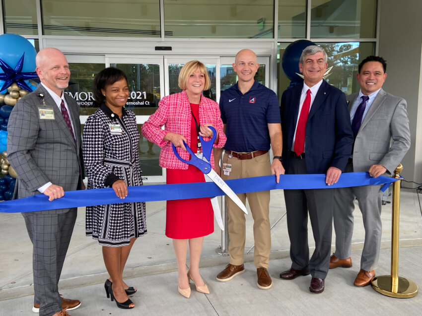 Emory team cuts the ribbon